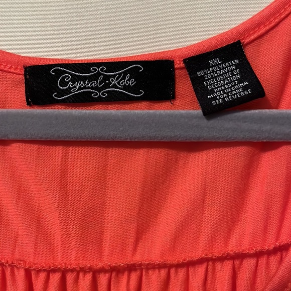 SOLD Crystal Kobe Coral Top XXL - Picture 2 of 9